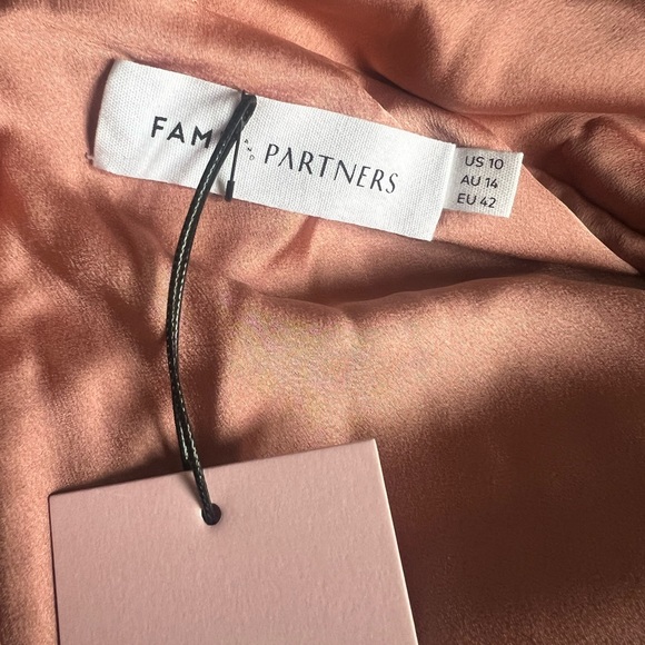 Fame and Partners Emerie Gown - NWT - Picture 3 of 4